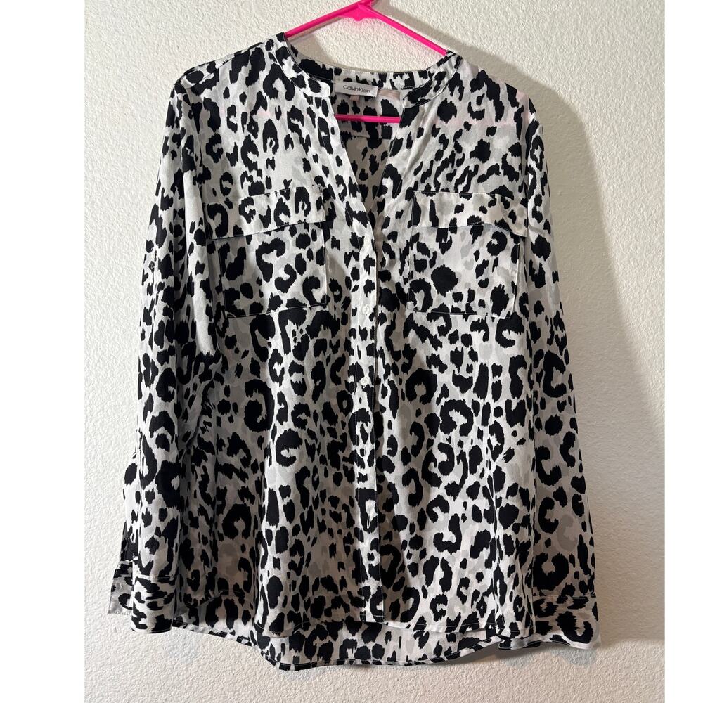 Calvin Klein Women's Size M Black White Snow Leopard Cheetah Long Sleeve Blouse